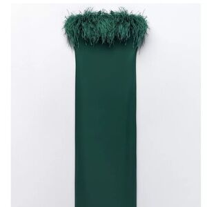 ZARA WOMAN MIDI STRAPLESS SATIN FEATHER DRESS BOTTLE
GREEN